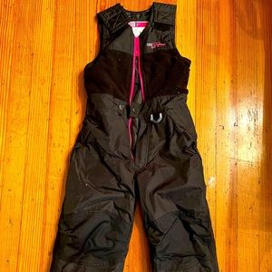 Snowboard and ski pants for girls size 5